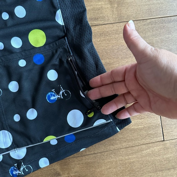 Women’s XXL Bike Shirt with Half Zip - Picture 3 of 3